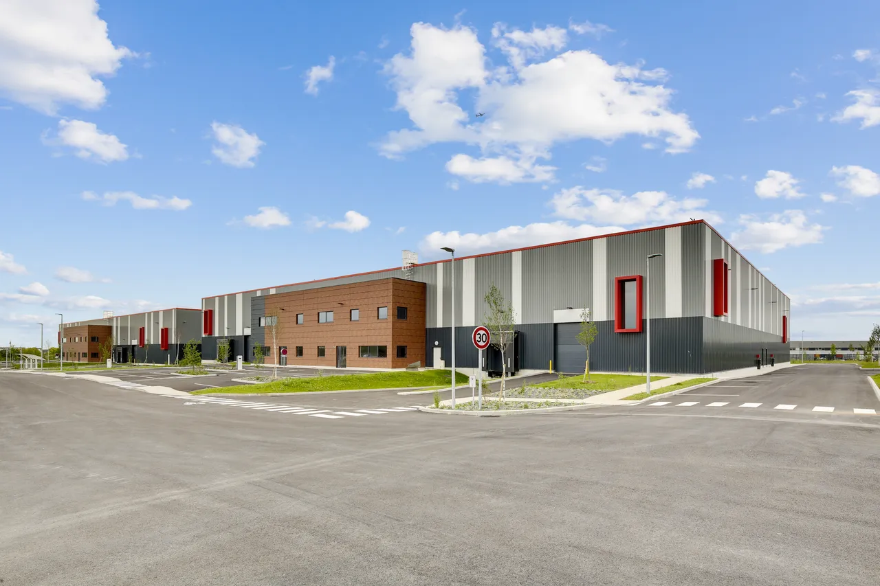 logistics - Activités / Bureaux À Louer - gallery - 3