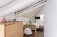 living - 35m² apartment for rent in Sol, Madrid - gallery thumbnail - 9