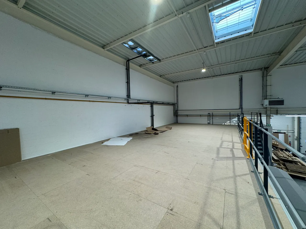 logistics - Activités / Bureaux À Louer - gallery - 4