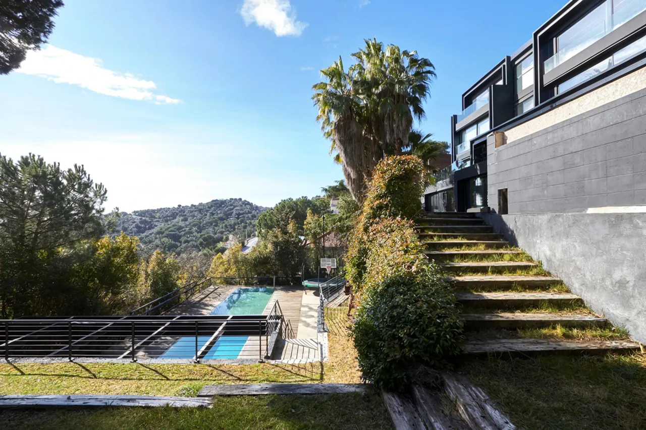 living - 1,236m² house / villa for sale in Sarrià, Barcelona - gallery - 3