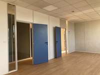 office - Bureaux À Louer - gallery thumbnail - 7