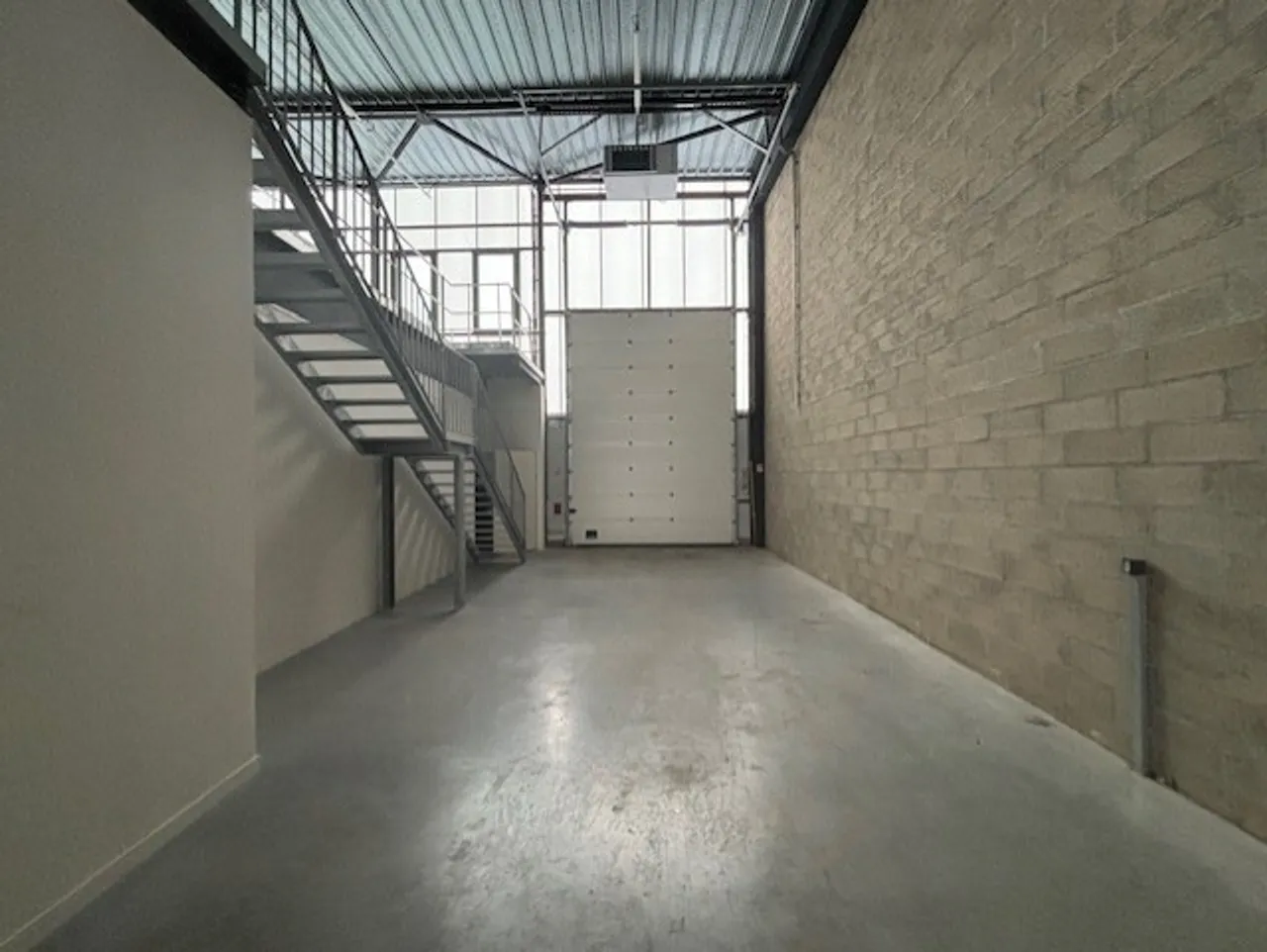 logistics - Activités / Bureaux À Louer - gallery - 10