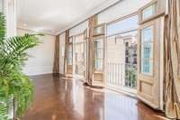 living - 190m² apartment for sale in Eixample Right, Barcelona - gallery thumbnail - 2
