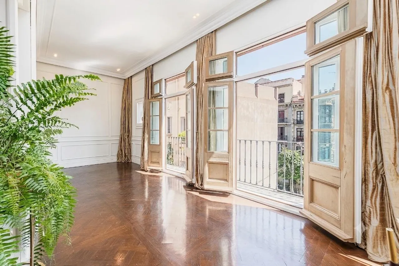 living - Piso de 190m² en venta en Eixample Derecho, Barcelona - gallery - 2