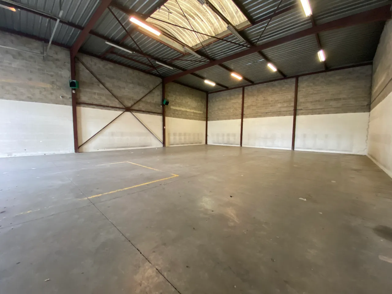 logistics - Activity Facility For Rent - gallery - 2