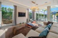 living - 264m² house / villa with 151m² terrace for sale in Nueva Andalucía - gallery thumbnail - 3