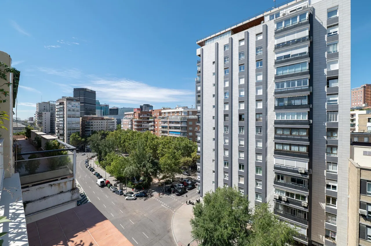 living - Ático de 248m² con 35m² terraza en venta en El Viso, Madrid - gallery - 3