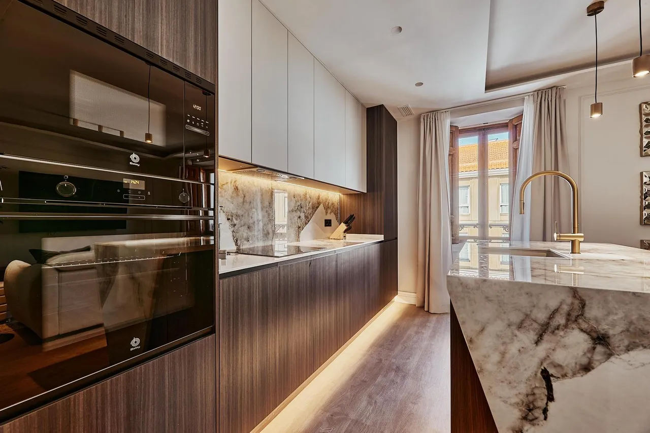 living - 133m² apartment for sale in Universidad, Madrid - gallery - 6