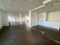 office - Bureaux À Louer - gallery thumbnail - 1