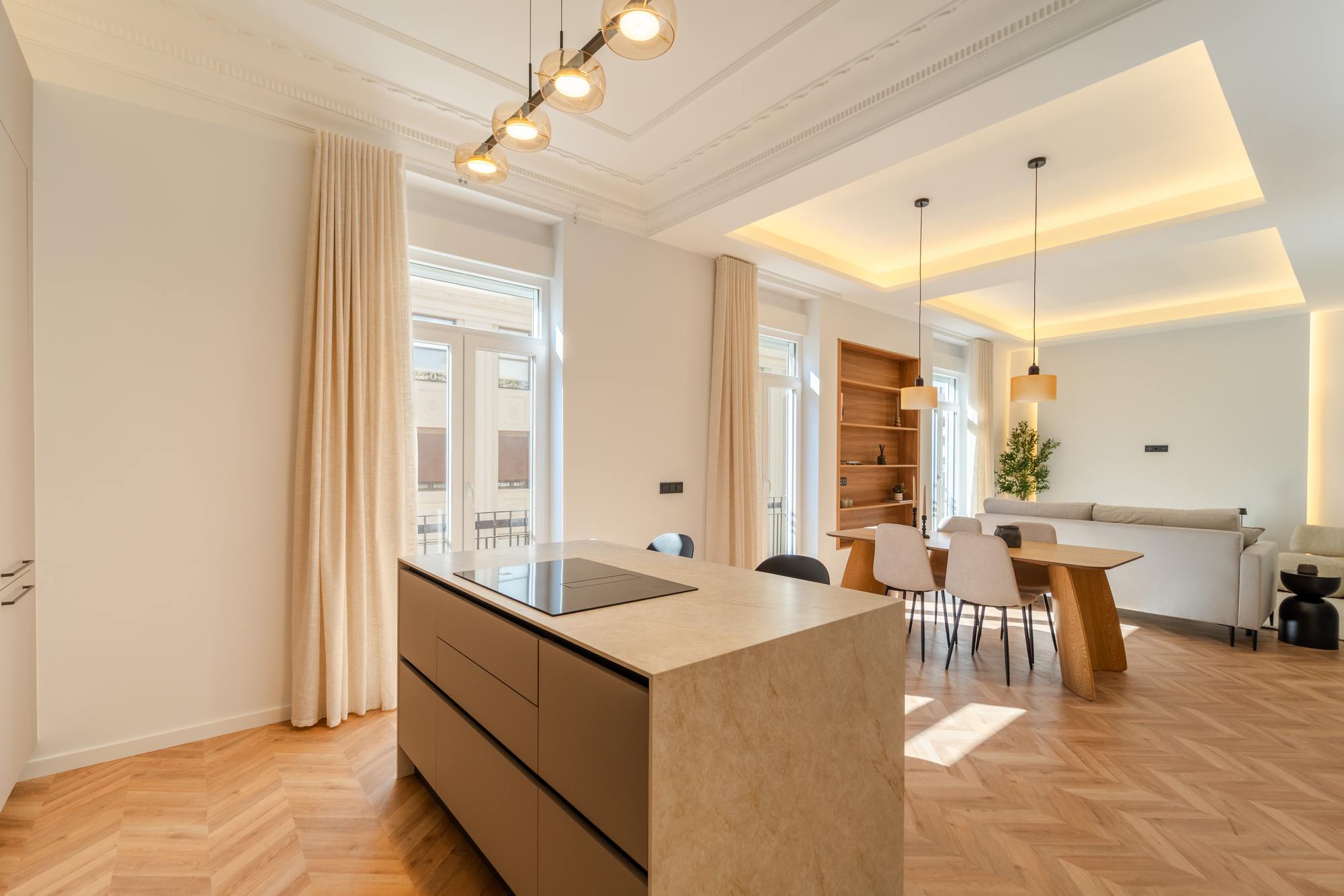 living - 147m² apartment for sale in Gran Vía, Valencia - featured