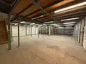 logistics - Local d’activités À Louer - gallery thumbnail - 3