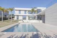 living - 390m² house / villa with 1,129m² garden for sale in Los Monasterios - gallery thumbnail - 1