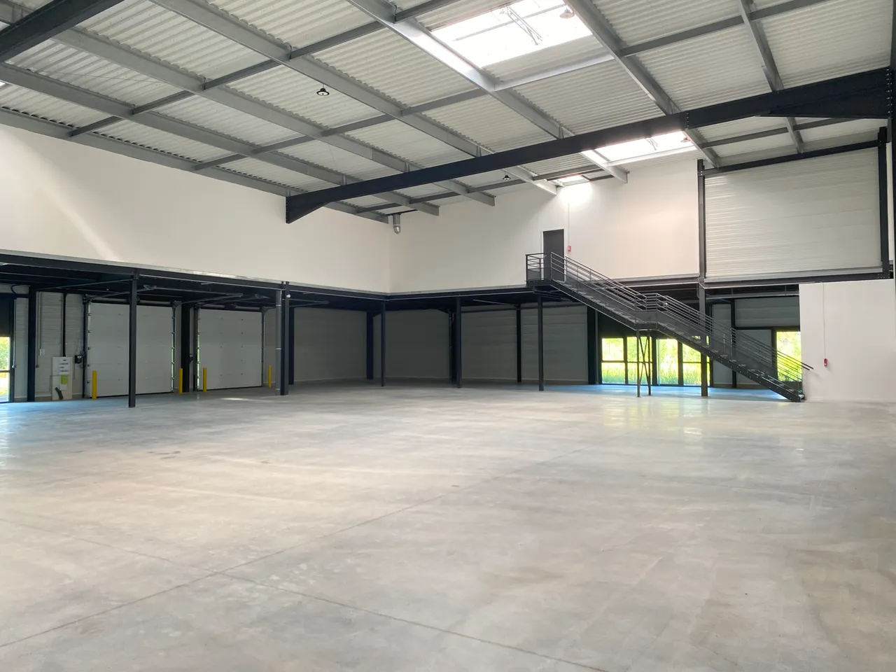 logistics - Activités / Bureaux À Louer - gallery - 4