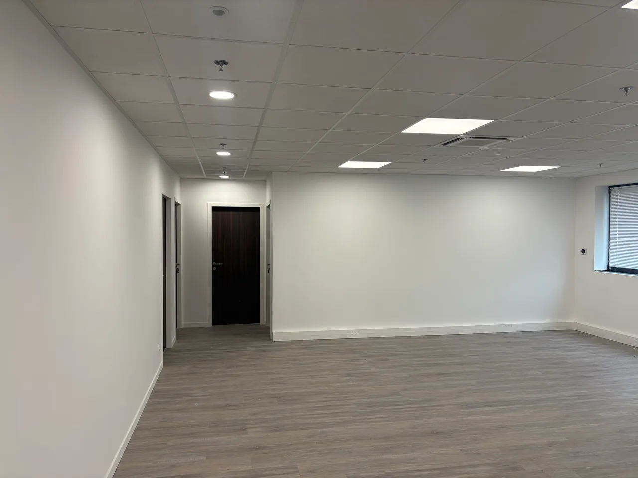 logistics - Logistics Warehouse For Rent - gallery - 7