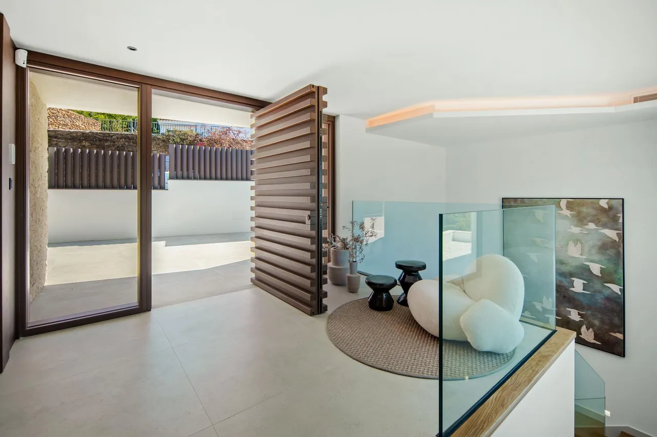 living - 616m² house / villa with 129m² terrace for sale in East Marbella - gallery - 6