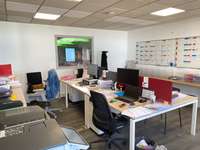 logistics - Activités / Bureaux À Louer - gallery thumbnail - 7