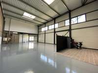 logistics - Light Industrial Premises / Offices For Rent - gallery thumbnail - 1