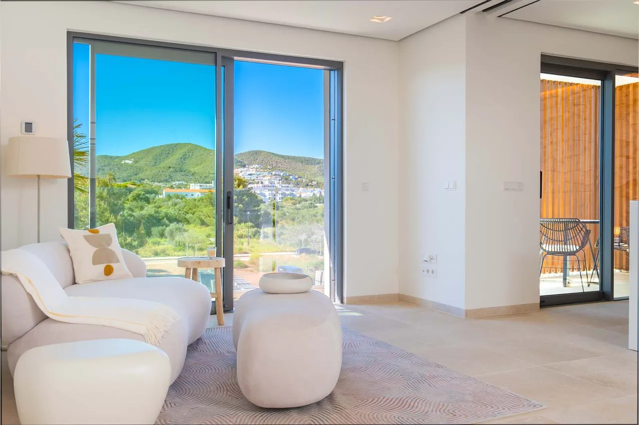 living - Piso de 80m² con 10m² terraza en venta en Ibiza ciudad - gallery - 3