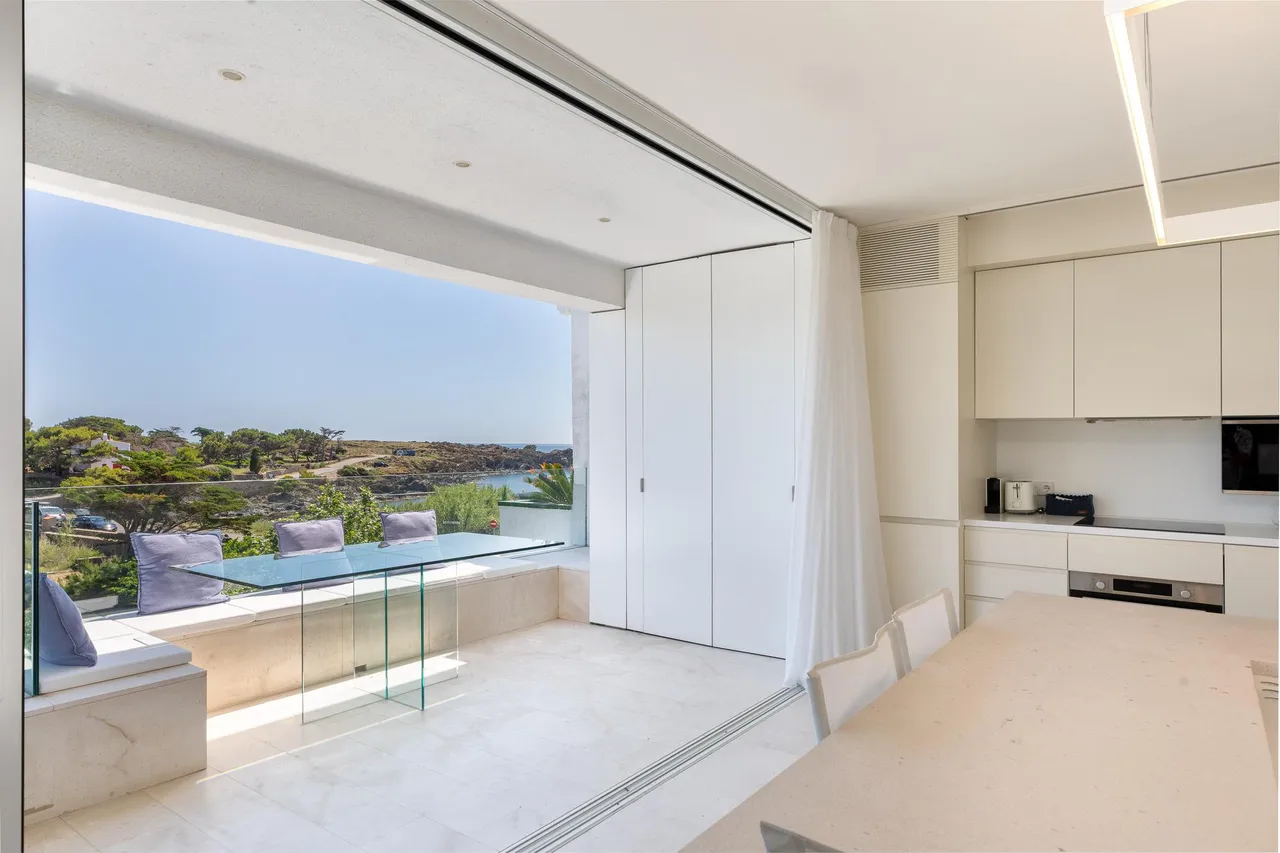 living - 173m² house / villa for sale in Cadaqués, Costa Brava - gallery - 8