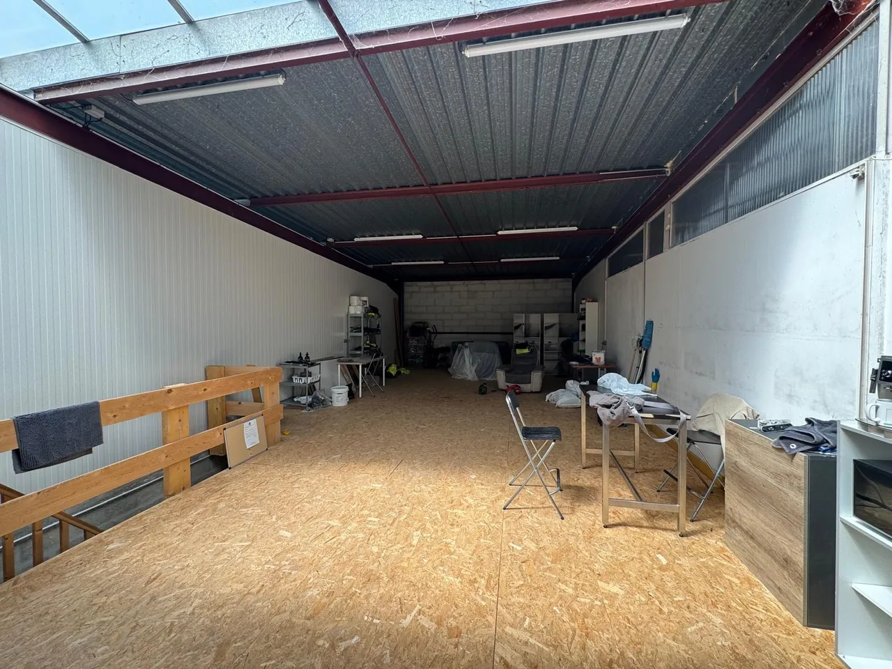 logistics - Warehouse / Offices For Rent - gallery - 2