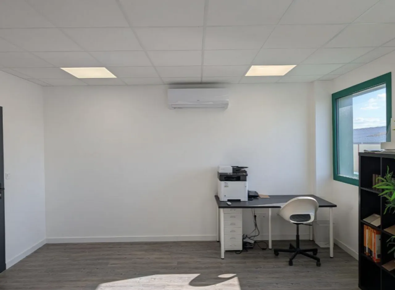 logistics - Light Industrial Premises / Offices For Rent - gallery - 7