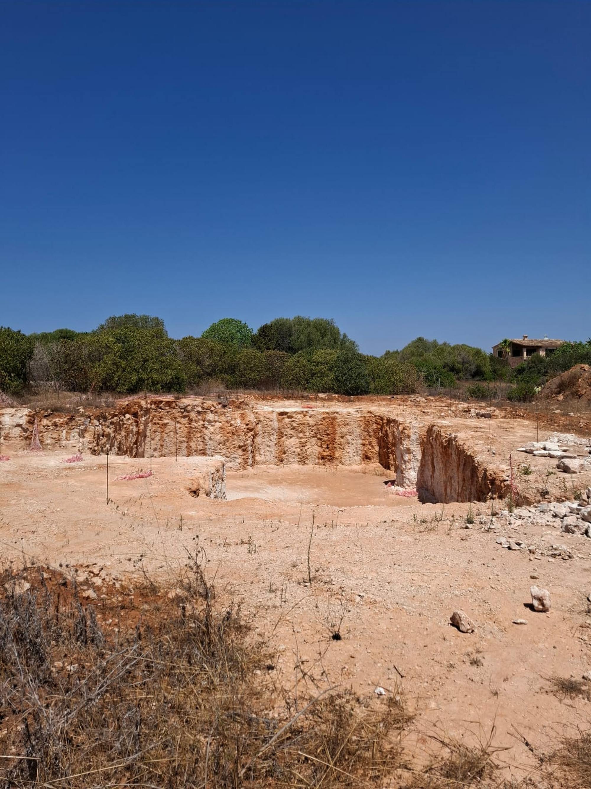 living - 1,043m² plot for sale in Santanyí, Balearic Islands - gallery thumbnail - 2