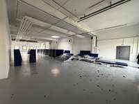 logistics - Activités / Bureaux À Louer - gallery thumbnail - 2