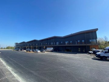 logistics - Activités / Bureaux À Louer - featured