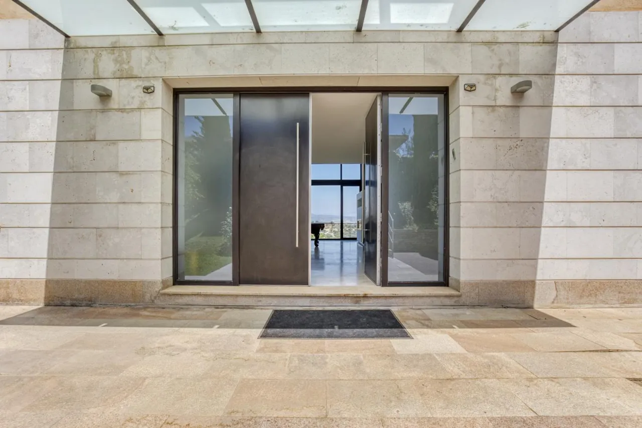 living - Casa / villa de 975m² en venta en Ciudalcampo, Madrid - gallery - 10