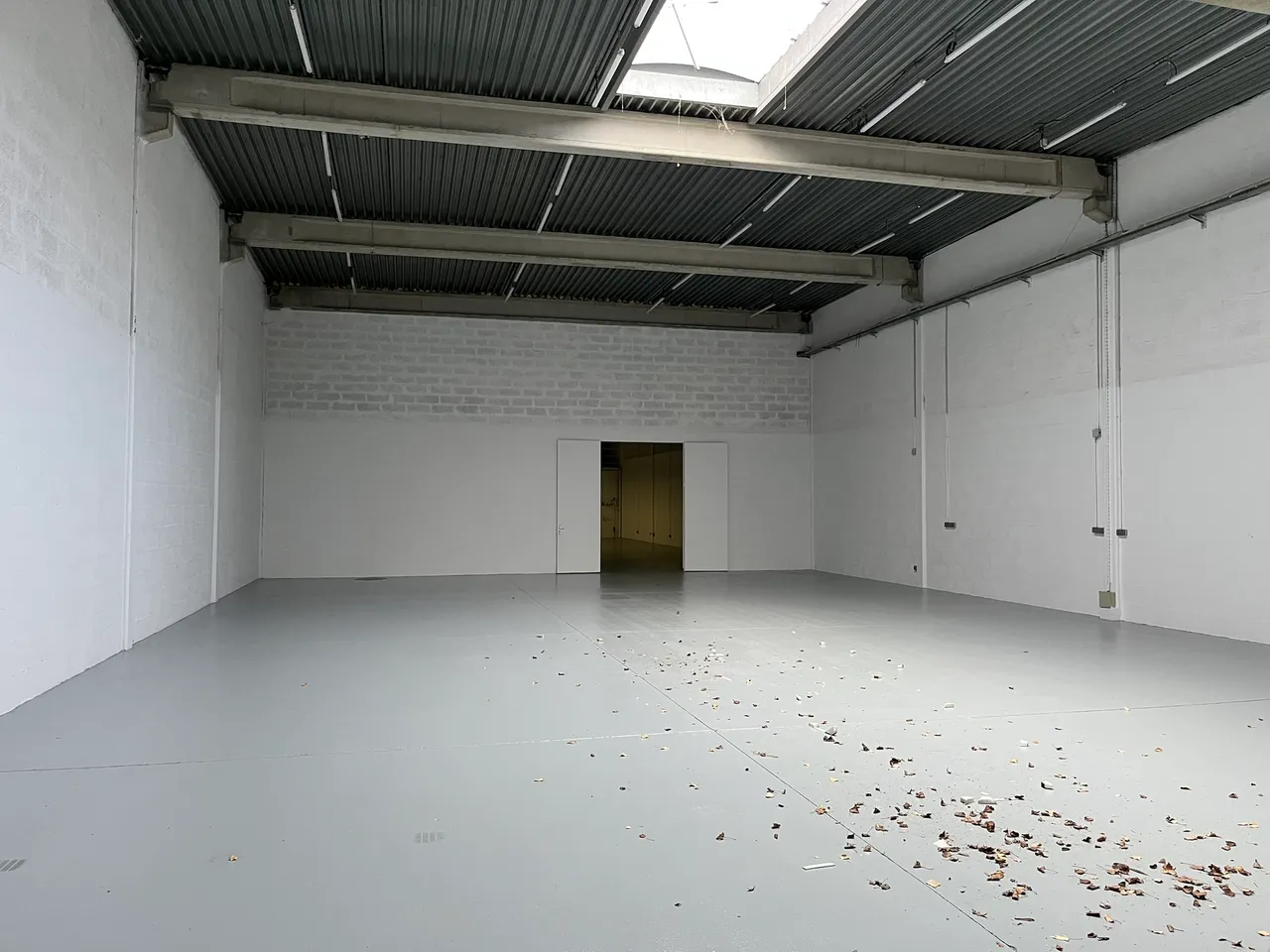 logistics - Local d’activités À Louer - gallery - 7