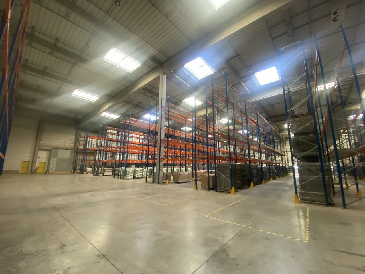 logistics - Entrepôt À Louer - gallery - 2