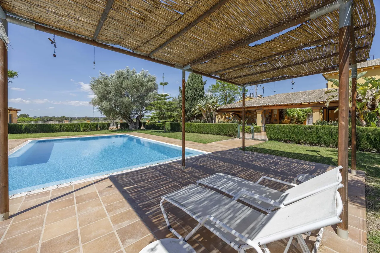 living - 244m² equestrian property for sale in Bétera, Valencia - gallery - 7
