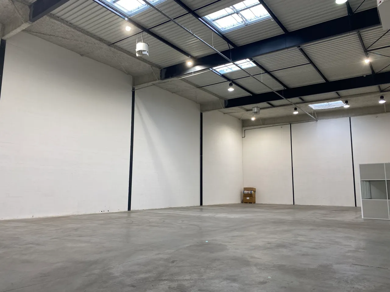 logistics - Activity Facility For Rent - gallery - 3