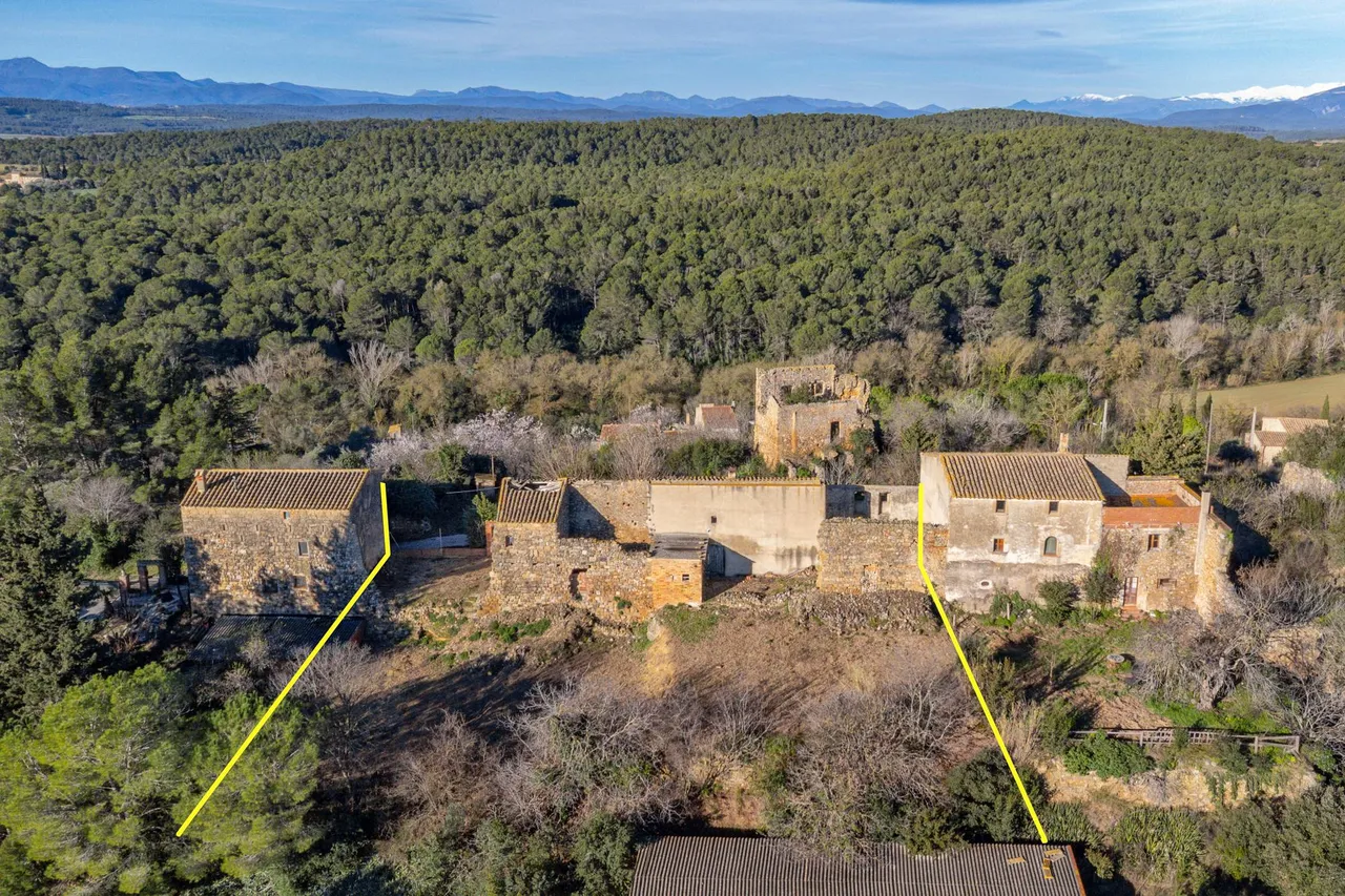 living - Casa rural de 380m² en venta en Alt Empordà, Girona - gallery - 10