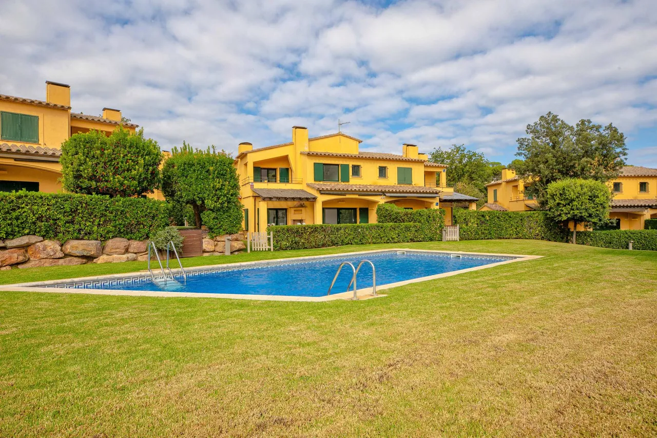 living - 200m² house / villa for sale in Llafranc, Costa Brava - gallery - 5