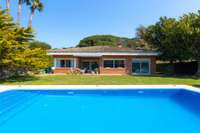 living - 451m² house / villa for sale in Sant Vicenç de Montalt - gallery thumbnail - 3