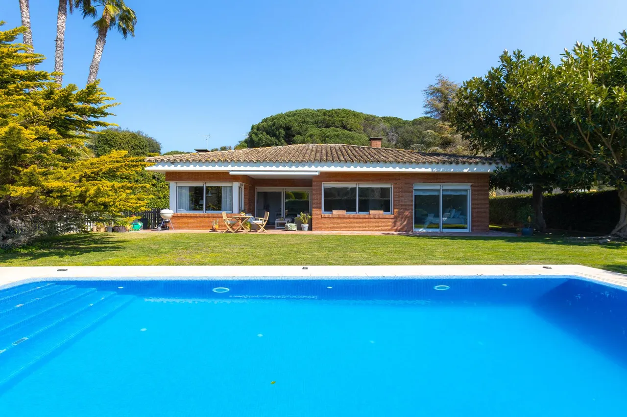 living - Casa / villa de 451m² en venta en Sant Vicenç de Montalt - gallery - 3