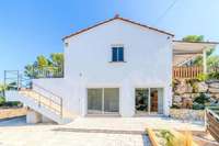living - 181m² house / villa for sale in Olivella, Barcelona - gallery thumbnail - 3