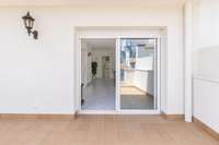 living - Ático de 89m² con 41m² terraza en venta en Sitges Town - gallery thumbnail - 3