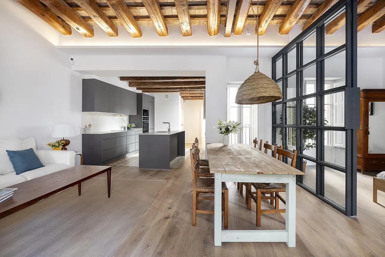 living - Banys Vells - gallery - 2