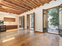 living - Piso de 134m² en venta en Eixample Izquierdo, Barcelona - gallery thumbnail - 1