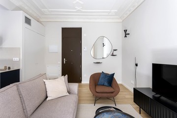 living - Piso de 55m² en venta en Gótico, Barcelona - featured