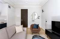 living - Piso de 55m² en venta en Gótico, Barcelona - gallery thumbnail - 2