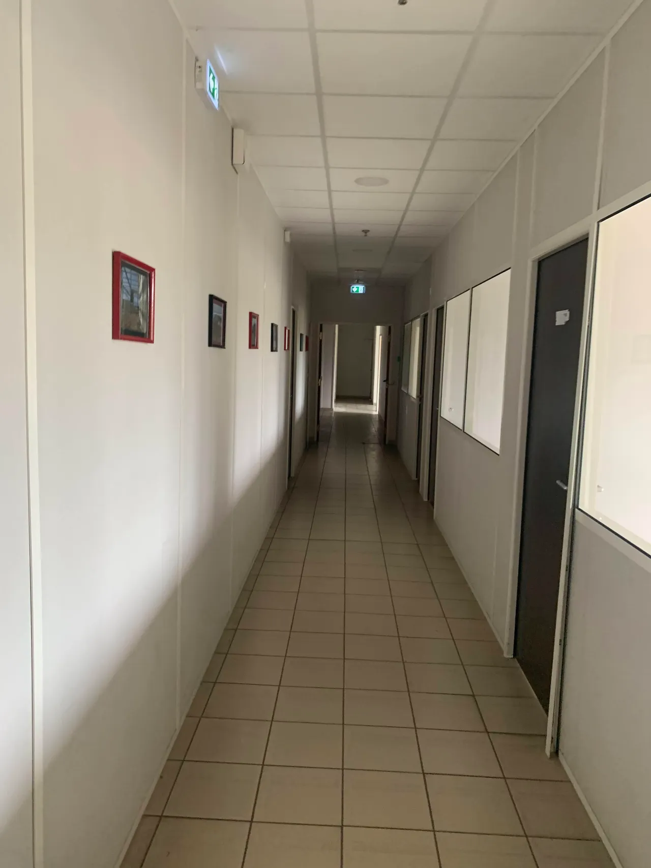 logistics - Entrepôt Logistique À Louer - gallery - 9