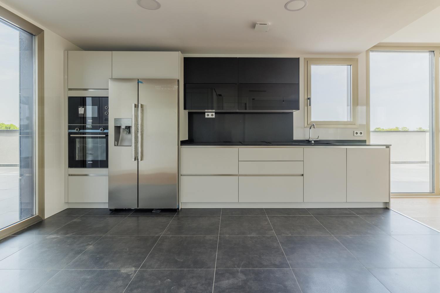 living - 186m² penthouse with 150m² terrace for sale in Majadahonda - gallery thumbnail - 8