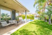 living - 716m² house / villa for sale in Bétera, Valencia - gallery thumbnail - 8