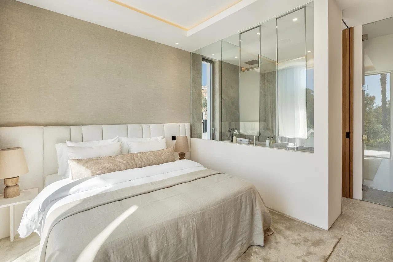 living - 820m² house / villa with 427m² terrace for sale in Nueva Andalucía - gallery - 10