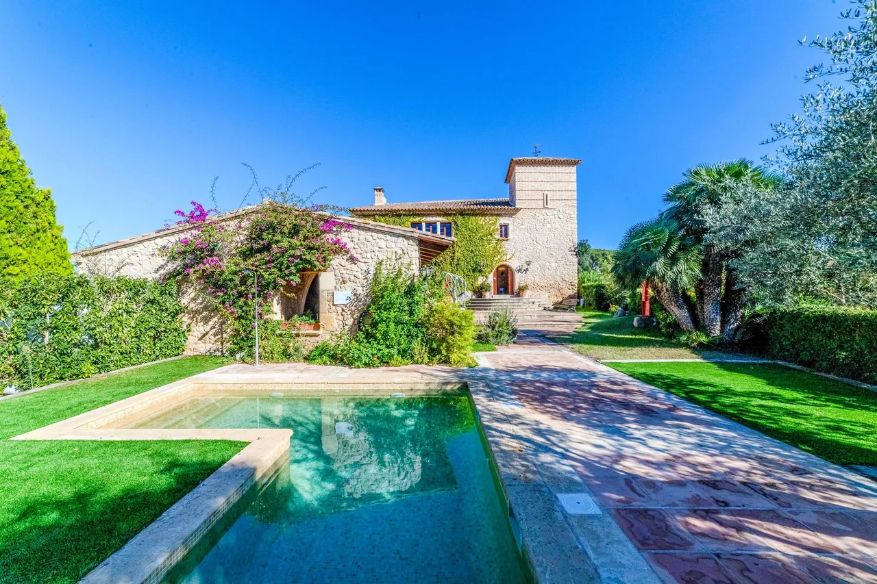 living - 693m² country house with 678m² garden for sale in Penedès - gallery - 2