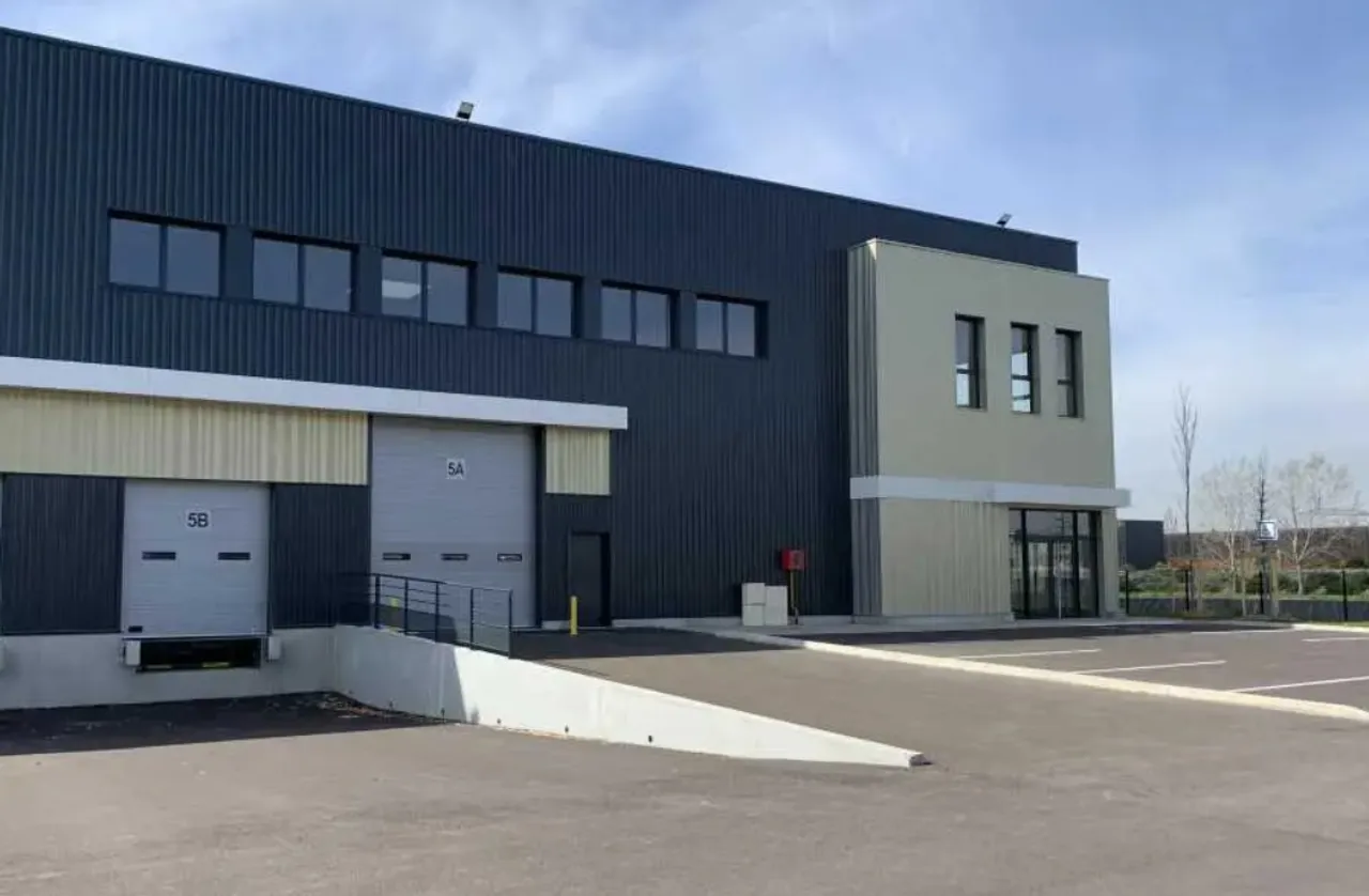 logistics - Activités / Bureaux À Louer - gallery - 2