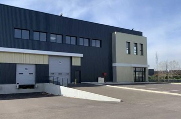 logistics - Light Industrial Premises / Offices For Rent - featured